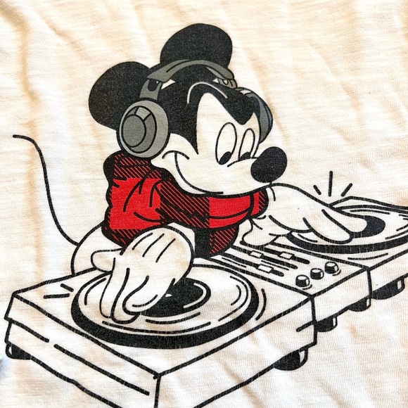 Gap Mickey Mouse Disney Long Sleeves T Shirts Size 4T & Gap Orange T Shirt - Picture 4 of 12